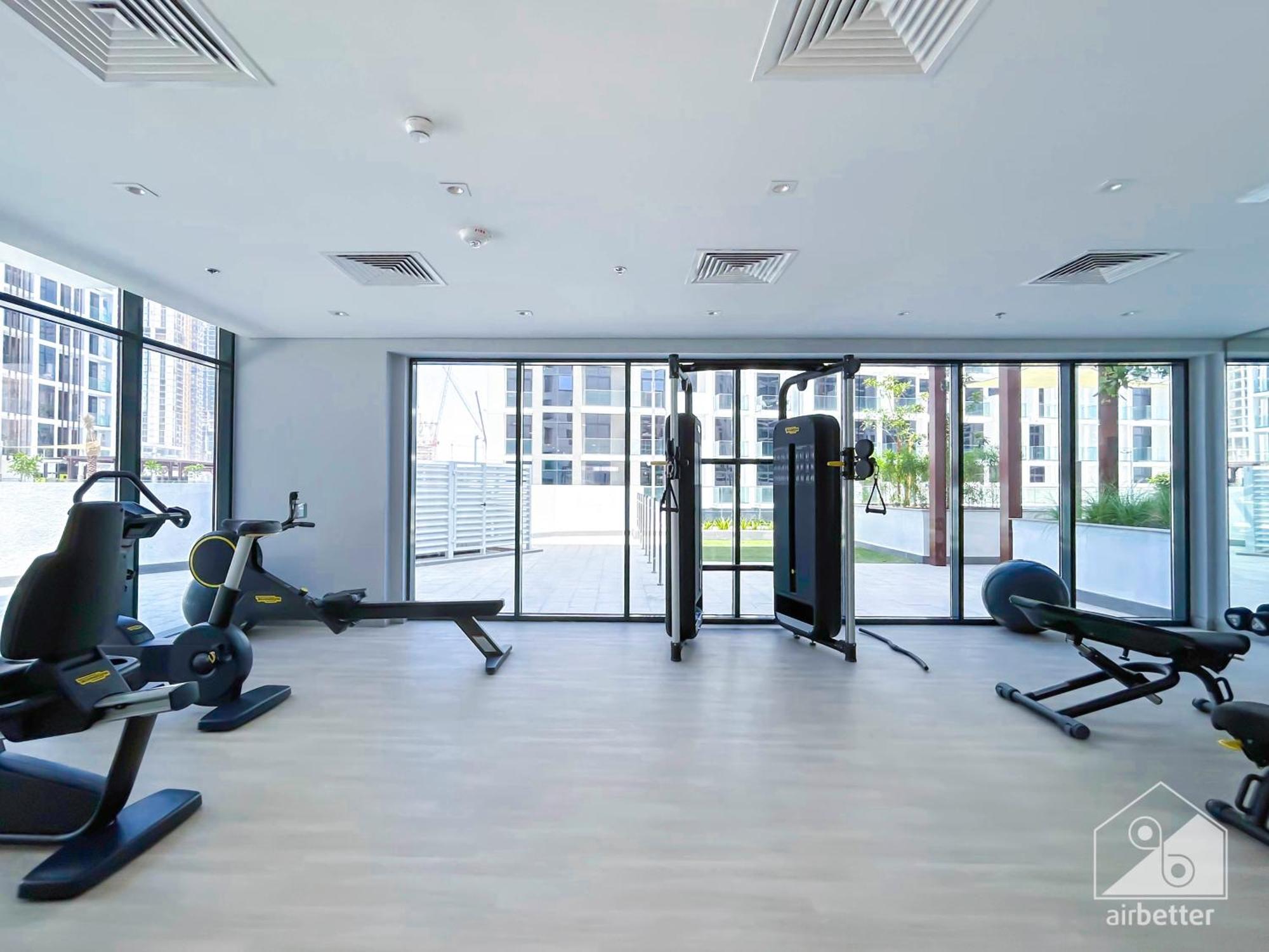Charming Studio With Balcony In Azizi Riviera Dubai Exterior photo