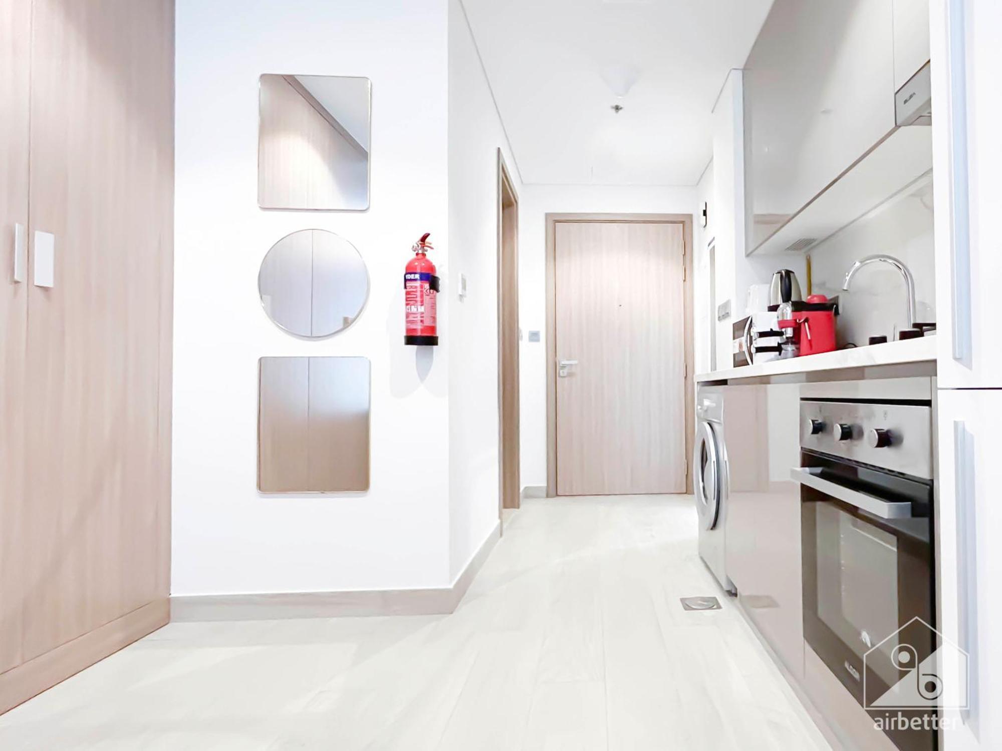 Charming Studio With Balcony In Azizi Riviera Dubai Exterior photo